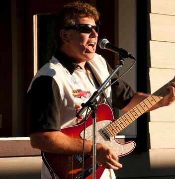 Bring a lawn chair and join us every Wednesday at 7pm at the West Stettler Park bandstand for exceptional live entertainment. This weeks artist is Flashback Freddie! You will enjoy a mix of oldies rock and country music on Wednesday, August 23!